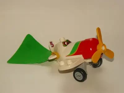 CRS032:  Duplo El Chupacabra