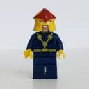 Minifigurka: Nova