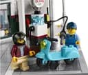 LEGO 10264 Warsztat na rogu — 12