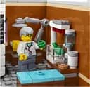 LEGO 10264 Warsztat na rogu — 21