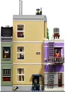 LEGO 10278 Posterunek policji — 22