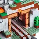 LEGO 21137 Górska jaskinia — 22