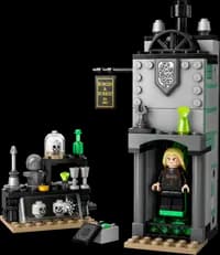 LEGO 40695 Borgin & Burkes: sieć Fiuu