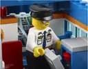LEGO 60104 Lotniskowy terminal pasażerski — 16