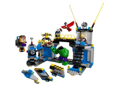 LEGO 76018 Zniszczenie laboratorium Hulka