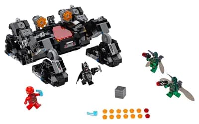 LEGO 76086 Atak Knightcrawlera w tunelu