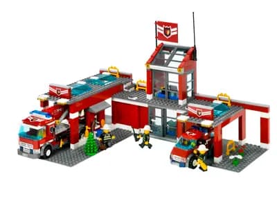 LEGO 7945 Remiza