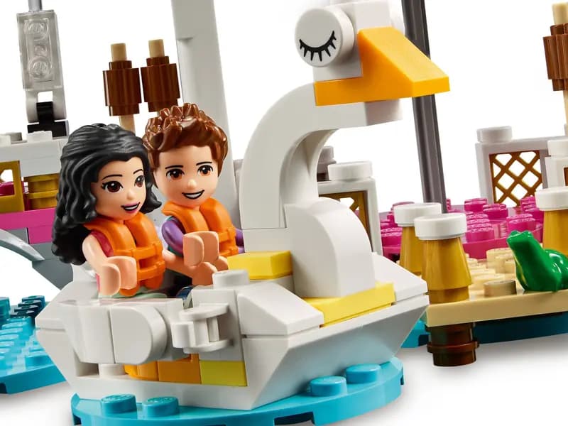 LEGO 41447 Park w Heartlake City