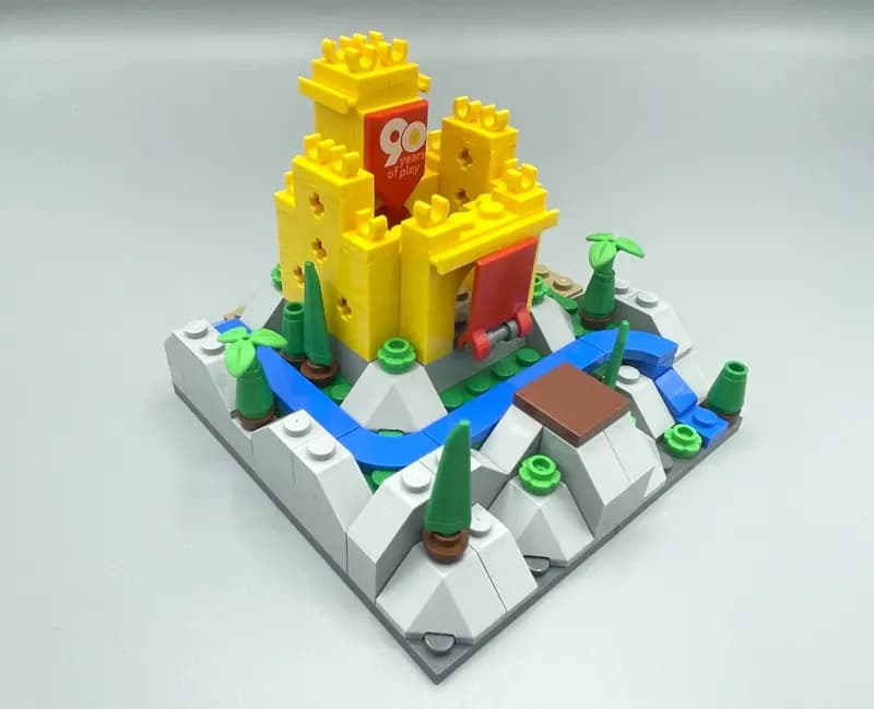 LEGO 6426244 90th Anniversary Mini Castle