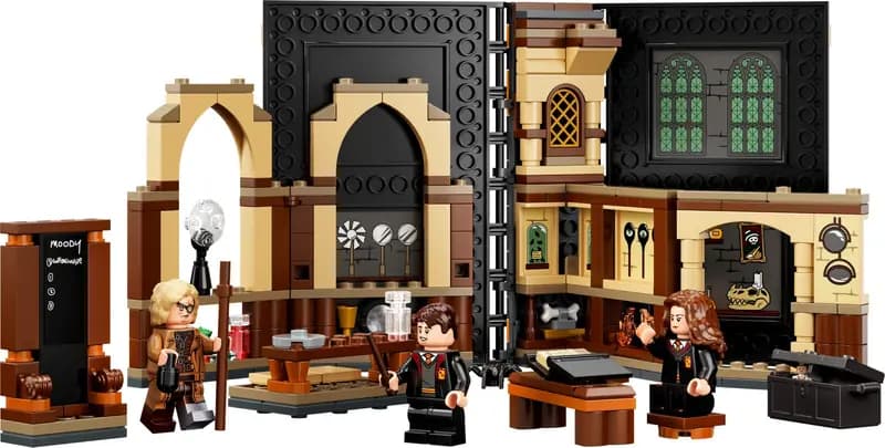 LEGO 76397 Chwile z Hogwartu: zajęcia z obrony przed czarną magią