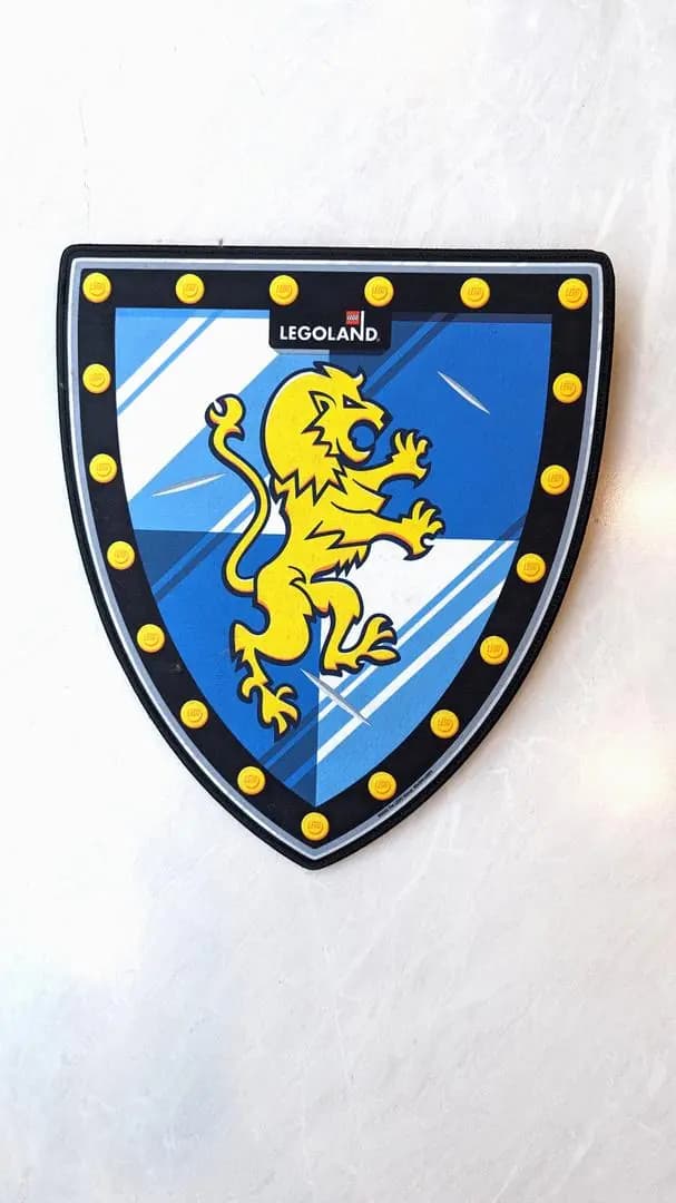 LEGO 854250 Legoland Yellow Lion Shield